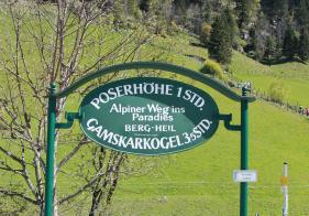 Etwa 1 Stunde ist man am alpinen Weg ins Paradies unterwegs.