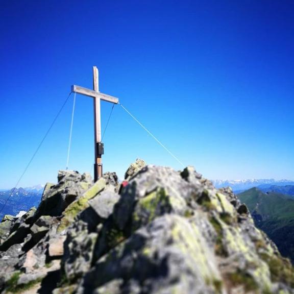 Today's activity... Bike and hike #visitgastein #skischulegastein #mountainlifestyle #mountainbikelifestyle #bikeandhike #graukogel #kaiserbikes