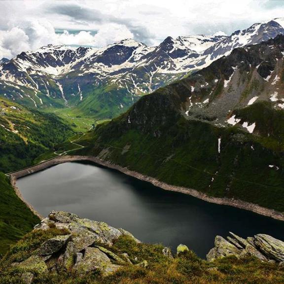The Bockhartsee from high above on the Zimburgweg (111)...... #hiking #gasteinertal #bockhartsee #canon6d #alps